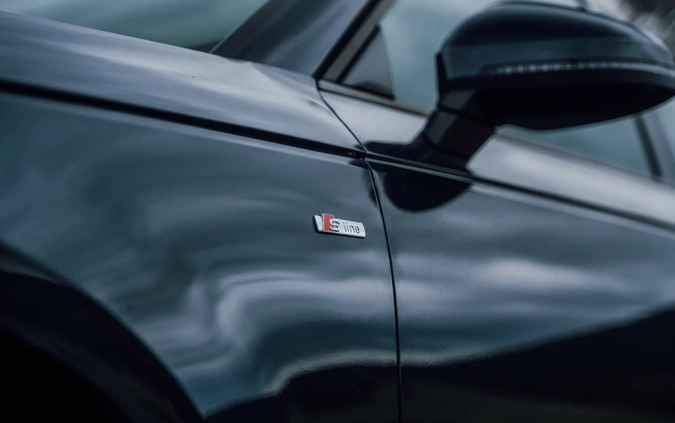 Audi A4 cena 94900 przebieg: 140000, rok produkcji 2017 z Susz małe 742